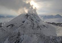 Безымянный (вулкан на Камчатке)